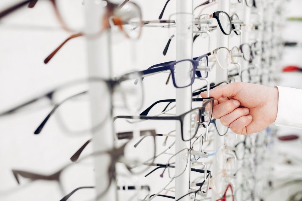 eyewear affiliate and performance marketing services (1)